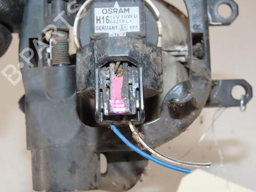 Used Right front fog light TOYOTA YARIS (_P13_) 1.4 D (NLP130_, NLP130) (90 hp) 30955679