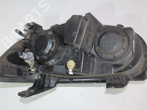 Used Right headlight CHEVROLET AVEO Hatchback (T300) 1.6 (116 hp) 28105606