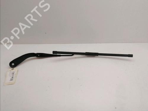 Used Front windshield wiper arm BMW 1 (F21) 116 i (136 hp) 14901546