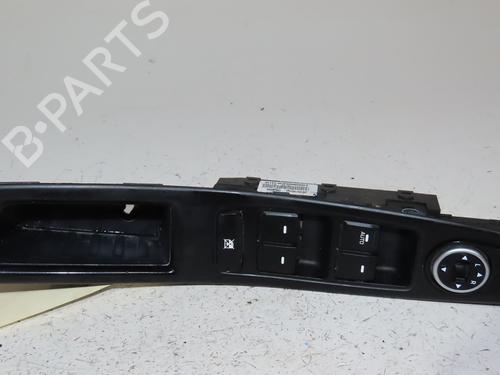Used Left front window switch HYUNDAI i20 II (GB, IB) 1.0 T-GDI (101 hp) 24488931