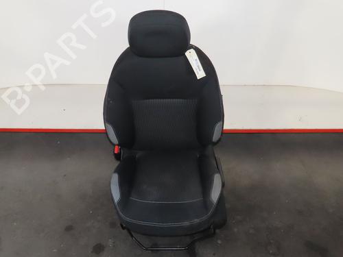 Sæde venstre fortil PEUGEOT 208 I (CA_, CC_) 1.6 HDi / BlueHDi 75 (75 hp) 24323493