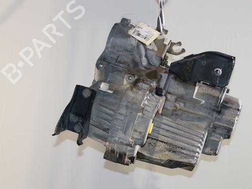 Used Gearbox MITSUBISHI SPACE WAGON (N3_W, N4_W) 2.0 TD (N38W) (82 hp) 17316302