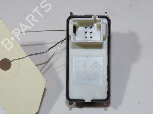 Switch PEUGEOT 3008 II SUV (MC_, MR_, MJ_, M4_) 1.2 THP/ PureTech 130 (MRHNSM, MRHNSU, MRHNSJ, MRHNYW,... | BP28206304I30 
