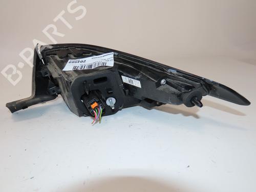 Used Left taillight PEUGEOT 308 III (FB_, FH_, FP_, F3_, FM_) PureTech 130 (FPHNSL, FPHNST) (131 hp) 27489681