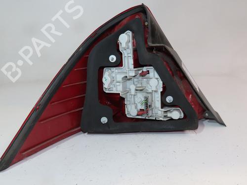 Used Right taillight FORD MONDEO III (B5Y) 2.0 TDCi (130 hp) 28310007