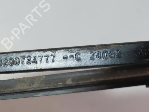 Bras d'essuie-glace avant RENAULT MASTER III Van (FV) 2.3 dCi 135 FWD (FV0N, FV08, FV06, FV00) (136 hp) 28068239