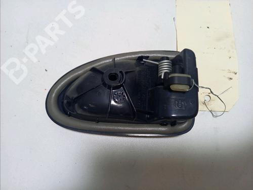 Venstre bak invendig håndtak RENAULT CLIO II (BB_, CB_) 1.4 16V (B/CB0P, BB13) | BP10314349I15 