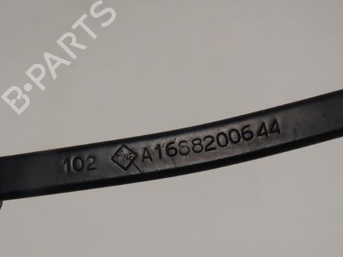 Used Front windshield wiper arm MERCEDES-BENZ A-CLASS (W168) A 140 (168.031, 168.131) (82 hp) 30265870