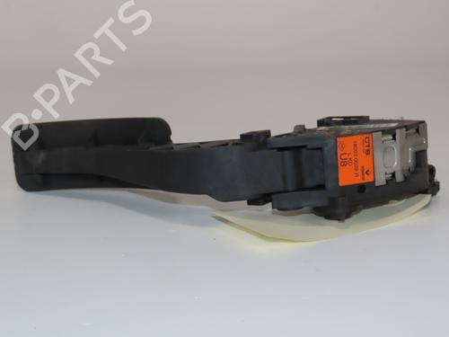 Pedale Pedale RENAULT MEGANE III Grandtour (KZ0/1) 1.9 dCi (KZ0J, KZ0N, KZ1S) (131 hp) 34498678 34498678