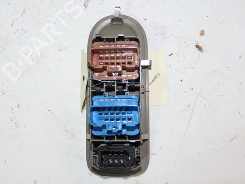 Used Left front window switch RENAULT CLIO III (BR0/1, CR0/1) 1.5 dCi (BR17, CR17) (86 hp) 29551481