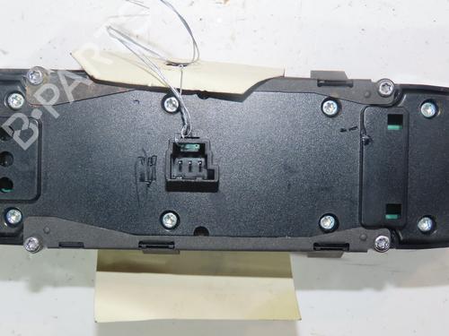 Used Left front window switch MERCEDES-BENZ E-CLASS (W212) E 300 Hybrid / BlueTEC Hybrid (212.098) (204 hp) 29215294