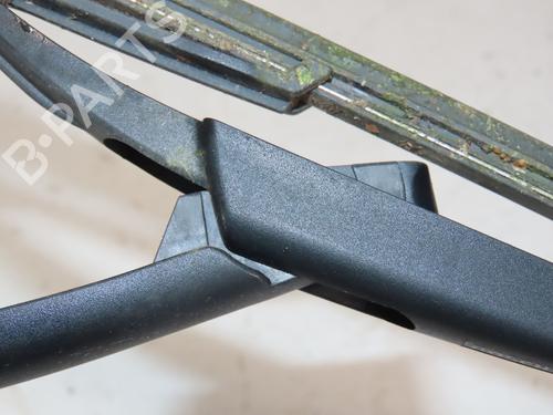 Used Rear windshield wiper arm RENAULT CLIO III (BR0/1, CR0/1) 1.2 16V (BR02, BR0J, BR11, CR02, CR0J, CR11) (75 hp) 31078206