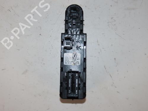 Left front window switch PEUGEOT 208 II (UB_, UP_, UW_, UJ_) 1.2 PureTech 100 | BP30955653I27