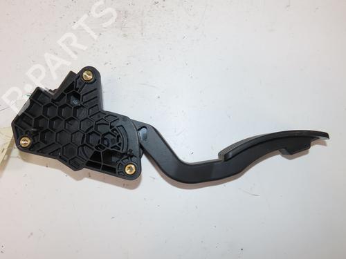 Used Pedal RENAULT LAGUNA III (BT0/1) 1.5 dCi (BT00, BT0A, BT0T, BT1J) (110 hp) 27530774