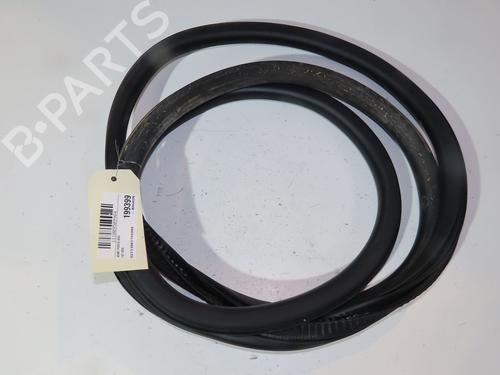 rubber-door-seal-fiat-500x-334_-2014-28177900 main image