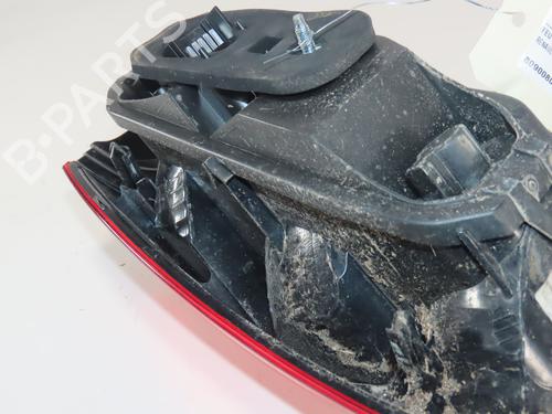 Used Right taillight Right taillight 37062307 37062307