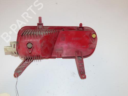 Used Rear fog light PEUGEOT 5008 (0U_, 0E_) 1.6 HDi (110 hp) 29758912