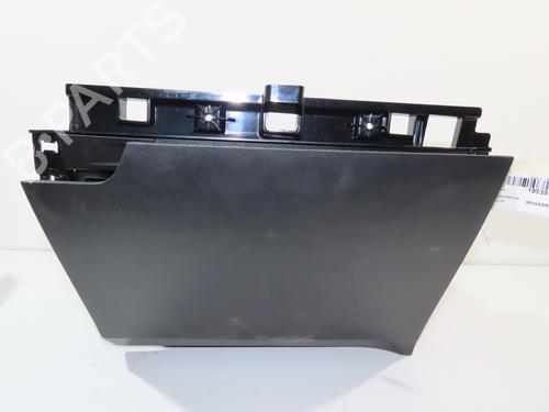 Used Glove box RENAULT CAPTUR II (HF_) Blue dCi 95 (HFAF) (95 hp) 15625239