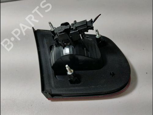 right-tailgate-light-vw-eos-1f7-1f8-20-tdi-1q0945094b-2006-2007-2008-2009-2010-2011-2012-2013-2014-2015-10686367 main image