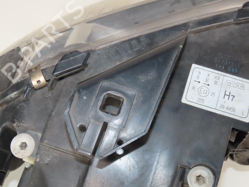 Used Left headlight AUDI A3 Sportback (8PA) 1.9 TDI (105 hp) 32179523