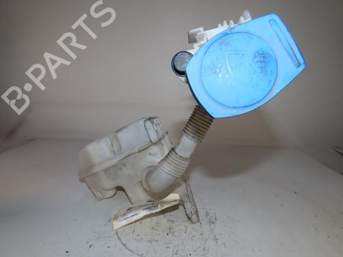 Used Windscreen washer tank AUDI A3 Sportback (8YA, 8YF) 30 TDI (116 hp) 29494595