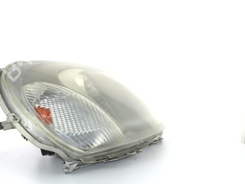 Faro anteriore destro Faro anteriore destro TOYOTA YARIS (_P1_) 1.0 (SCP10_, SCP10R) (68 hp) 34498827 34498827