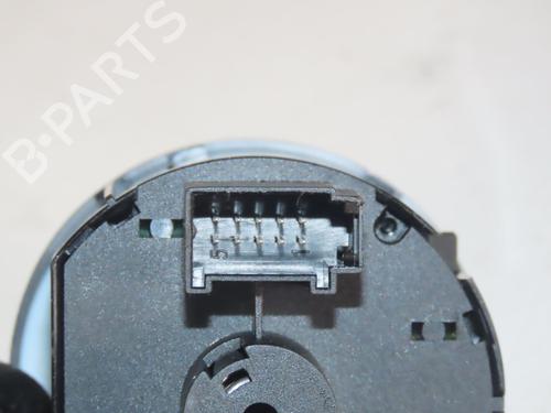 Hovedlysbryter VW TIGUAN (5N_) 2.0 TDI 4motion (136 hp) 30825160