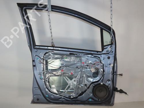 Used Left front door TOYOTA YARIS (_P9_) 1.0 VVT-i (KSP90_, KSP90R) (69 hp) 27728740