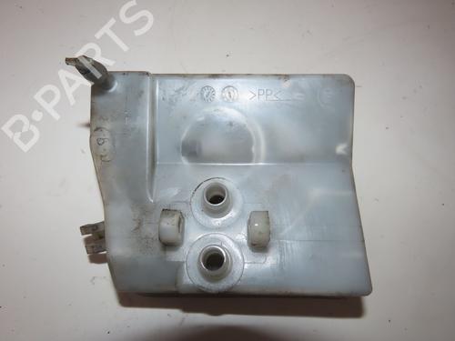 Used Brake fluid reservoir Brake fluid reservoir PEUGEOT 206+ (2L_, 2M_) 1.4 HDi eco 70 (68 hp) 35506221 35506221