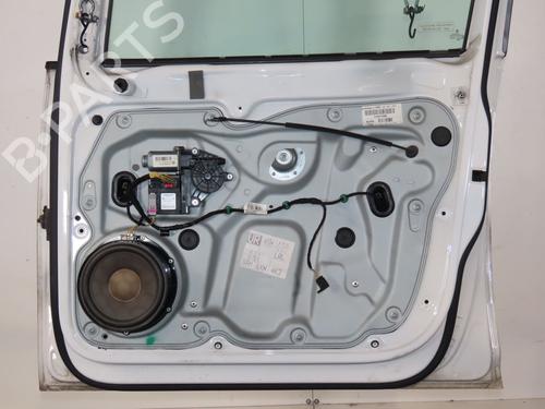 Used Right front door Right front door 38627856 38627856