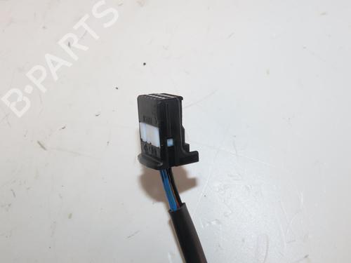 left-mirror-renault-clio-iv-bh_-2012-2013-2014-2015-2016-2017-2018-2019-2020-2021-36940824 main image
