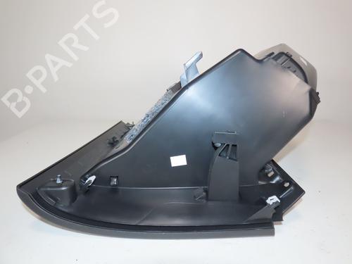 Handskerum CITROËN C3 III (SX) 1.2 PureTech 82 | BP31796419C95