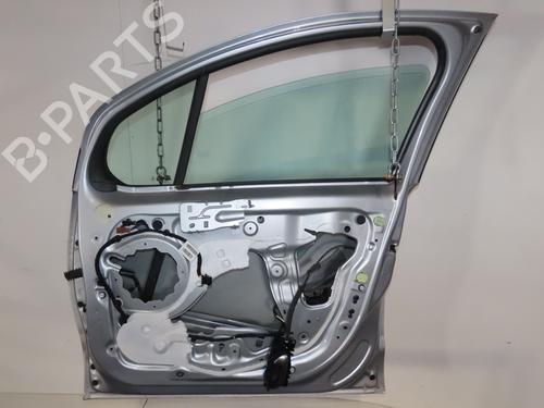 Used Right front door Right front door 38608947 38608947