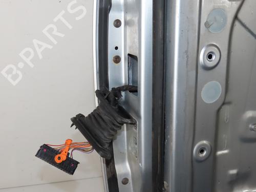 right-front-door-vw-golf-vi-5k1-2008-2009-2010-2011-2012-2013-2014-32740407 main image