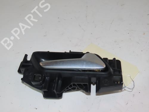 Used Front right interior door handle Front right interior door handle PEUGEOT 3008 II SUV (MC_, MR_, MJ_, M4_) Hybrid (224 hp) 18824753 18824753