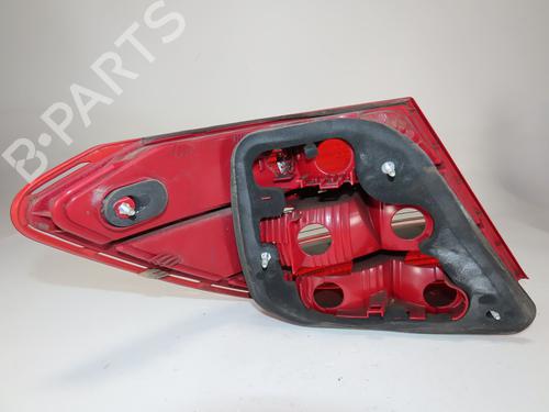 Fanale posteriore destro MERCEDES-BENZ C-CLASS (W204) C 200 CDI (204.007, 204.006) (136 hp) 30606091