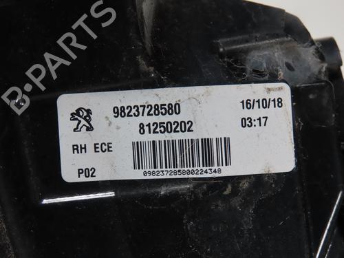 Used Right taillight PEUGEOT 308 II (LB_, LP_, LW_, LH_, L3_) 1.5 BlueHDI 100 (102 hp) 29577919