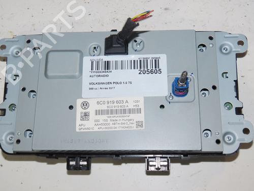 Used Radio VW POLO VI (AW1, BZ1, AE1) 1.0 (75 hp) 24487922