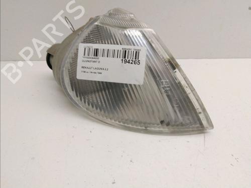 Used Right front indicator RENAULT LAGUNA I (B56_, 556_) 2.2 D (B56F/2) (83 hp) 23164536