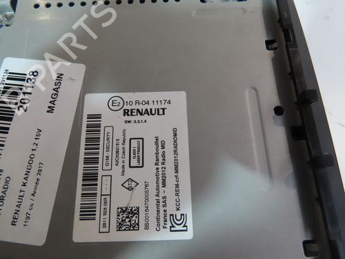 Used Radio RENAULT KANGOO / GRAND KANGOO II (KW0/1_) 1.2 TCe 115 (KW02, KW14) (115 hp) 17528089