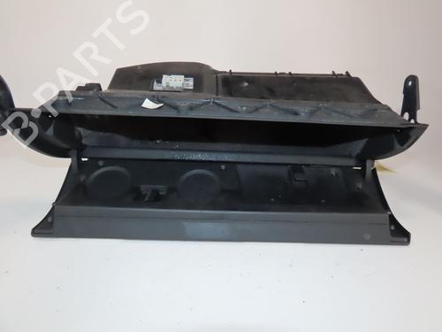 Used Glove box Glove box AUDI TT Roadster (8N9) 1.8 T (180 hp) 36758634 36758634