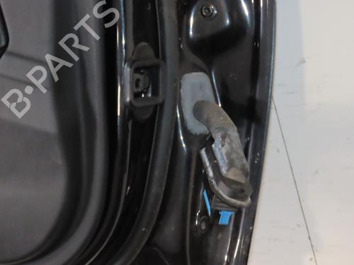 Used Left front door Left front door 37705762 37705762