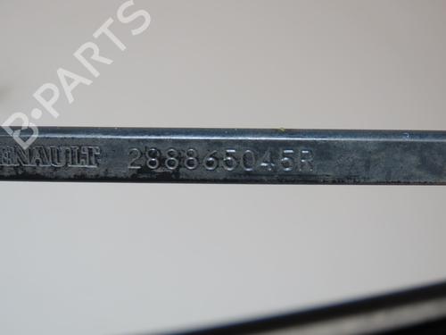 Used Front windshield wiper arm DACIA SANDERO II 1.0 SCe 75 (B8JC, B8JD, B8NC) (73 hp) 26442858