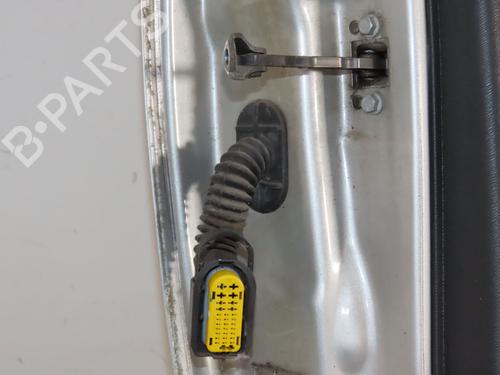right-front-door-renault-twingo-ii-cn0_-2007-37162705 main image
