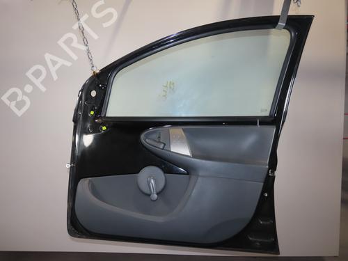 Used Right front door TOYOTA AYGO (_B1_) 1.0 (KGB10_, KGB10R) (68 hp) 18059178