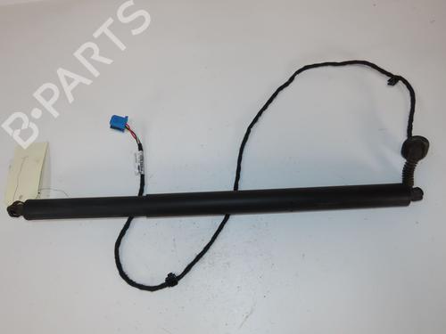 tailgate-lift-support-mercedes-benz-b-class-sports-tourer-w247-2018-25150301 main image