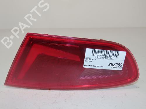 Right tailgate light SEAT LEON (1P1) 1.4 TSI | BP25150330C80 