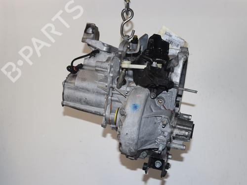 gearbox-peugeot-rifter-2018-26590458 main image