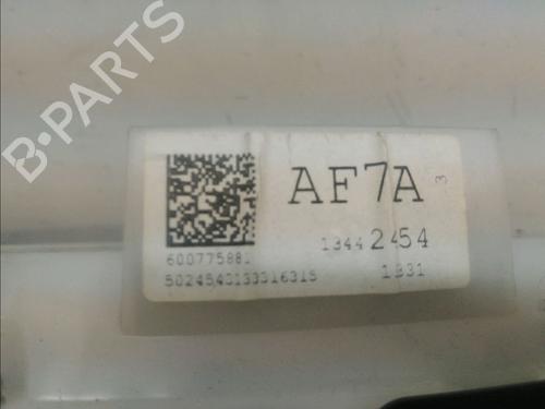 Used Instrument cluster OPEL ZAFIRA TOURER C (P12) 1.6 CDTI (75) (136 hp) 15577769