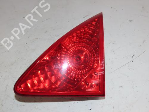 Used Right tailgate light PEUGEOT 3008 I MPV (0U_) 1.6 HDi (112 hp) 18667321